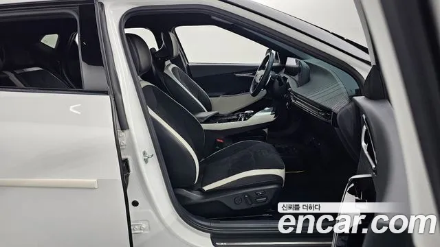 Kia EV6 — Фото автомобиля 11