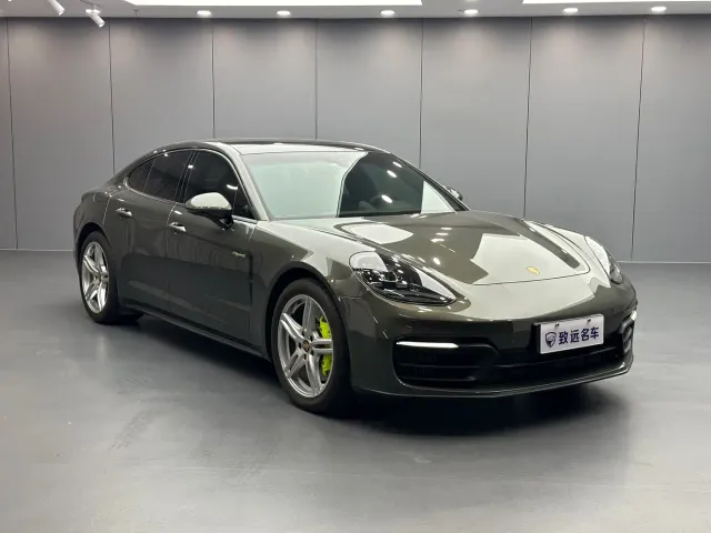Porsche Panamera — Фото автомобиля 3