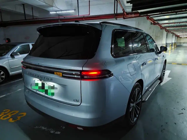 Leapmotor C16 — Фото автомобиля 8