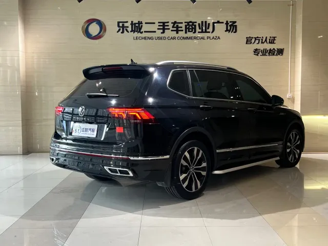 Volkswagen Tiguan L — Фото автомобиля 22
