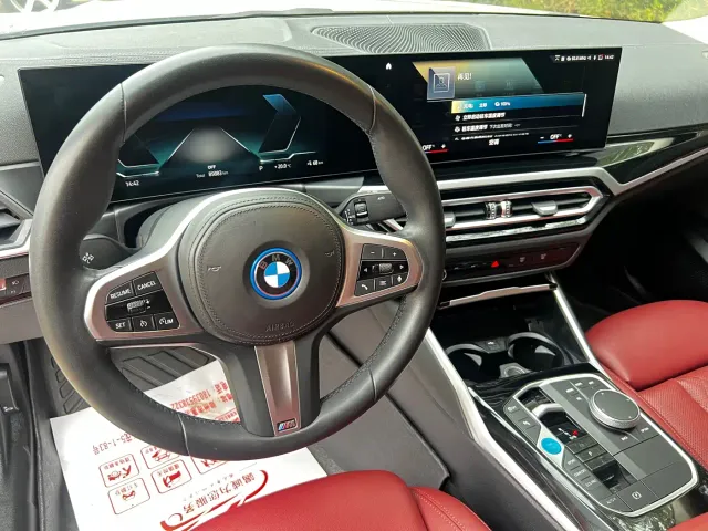 BMW i3 — Фото автомобиля 15