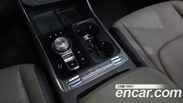 Kia Canival — Фото автомобиля 2