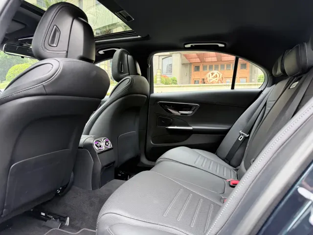 Mercedes-Benz C-Class — Фото автомобиля 11