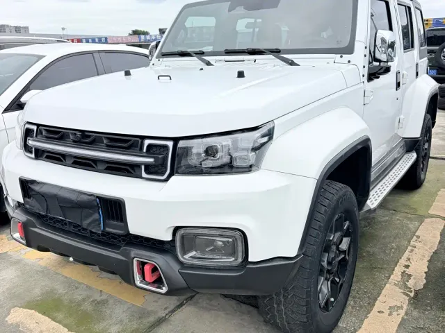 Фотография автомобиля — BAIC BJ40