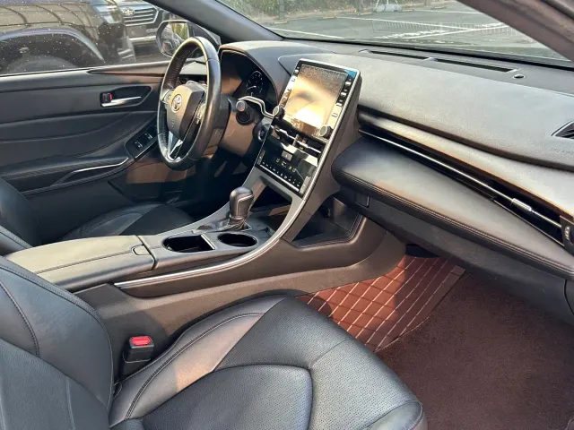 Toyota Avalon — Фото автомобиля 7