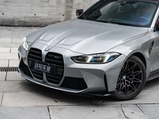 BMW M3 — Фото автомобиля 6
