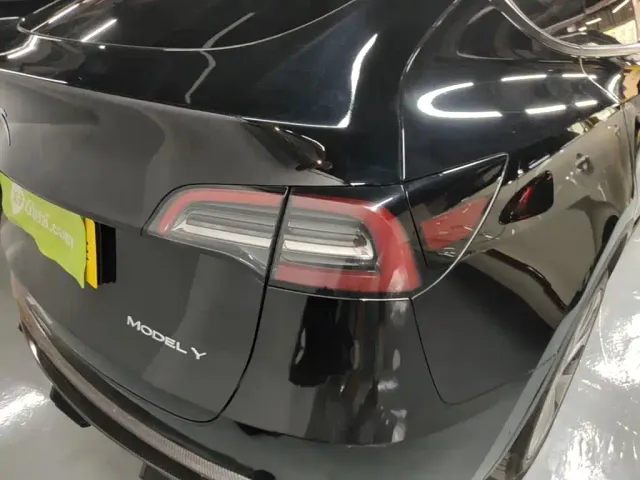 Tesla Model Y — Фото автомобиля 7