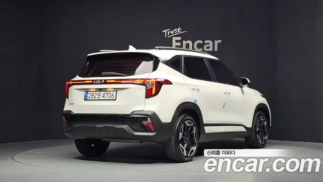 Kia Seltos Новый Seltos Бензин 2.0 2WD — Фото автомобиля 2