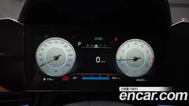 Hyundai Avante CN7 — Фото автомобиля 11