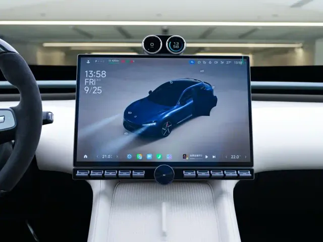 Xiaomi YU7 — Фото автомобиля 21