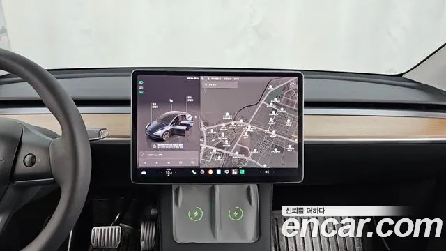 Tesla Model Y — Фото автомобиля 14