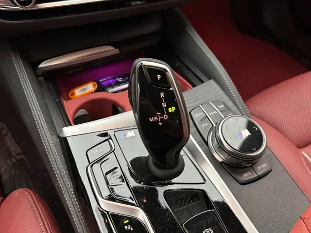BMW 5 Series — Фото автомобиля 16