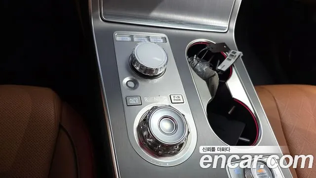 Genesis GV80 — Фото автомобиля 9