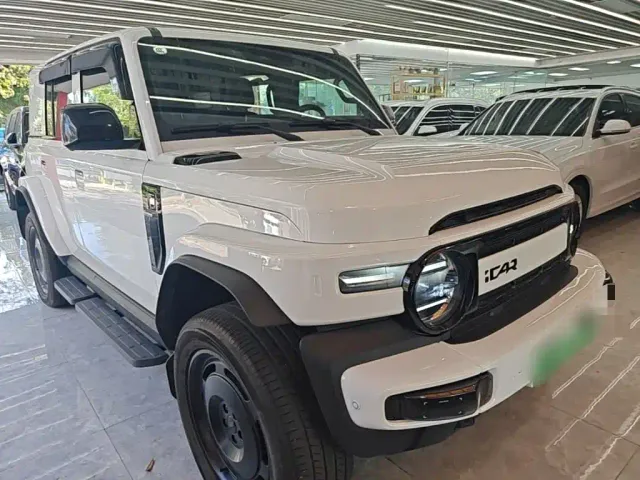 iCAR V23 — Фото автомобиля 3