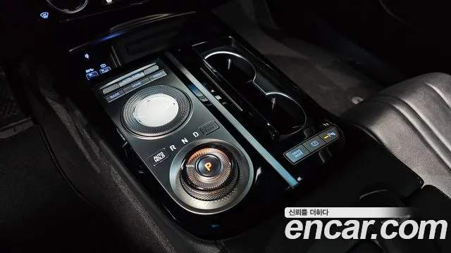 Genesis G80 Бензин 2.5 турбо 2WD — Фото автомобиля 9