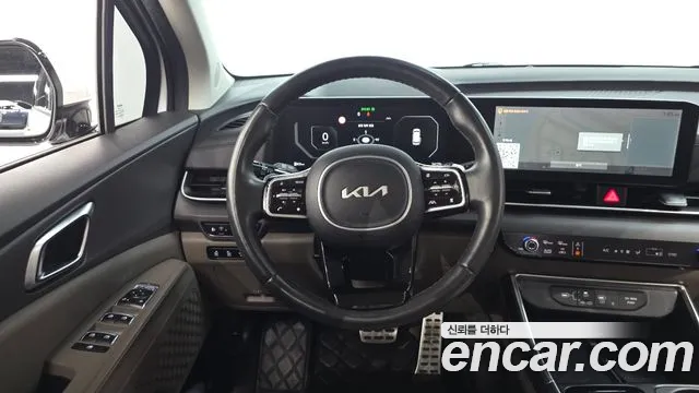 Kia Carnival Generation 4 — Фото автомобиля 11