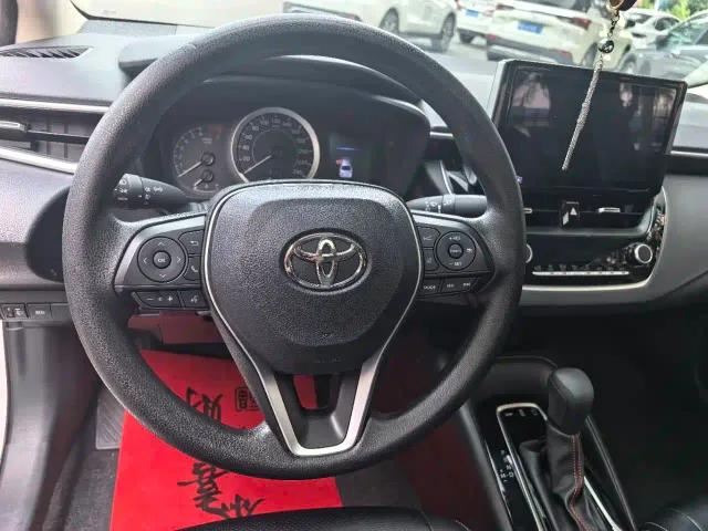 Toyota Corolla — Фото автомобиля 9