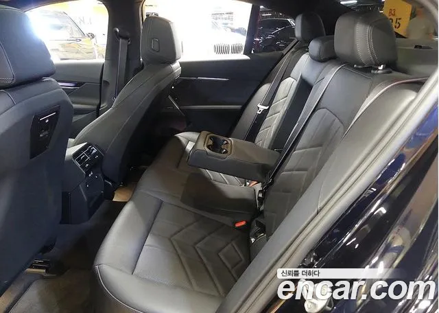 BMW 5-Series — Фото автомобиля 17