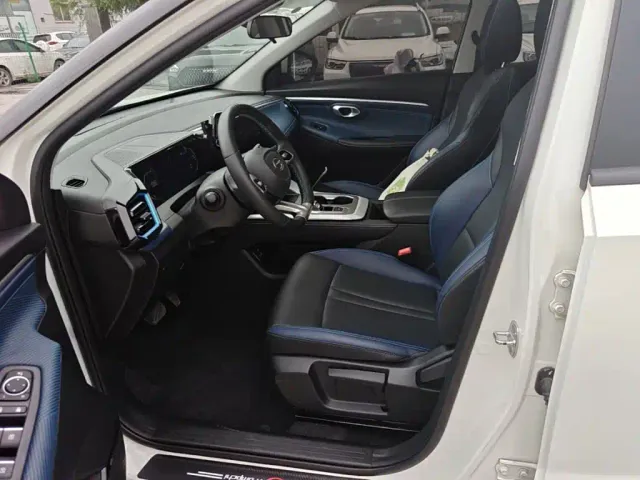 GAC Trumpchi GS3 — Фото автомобиля 14