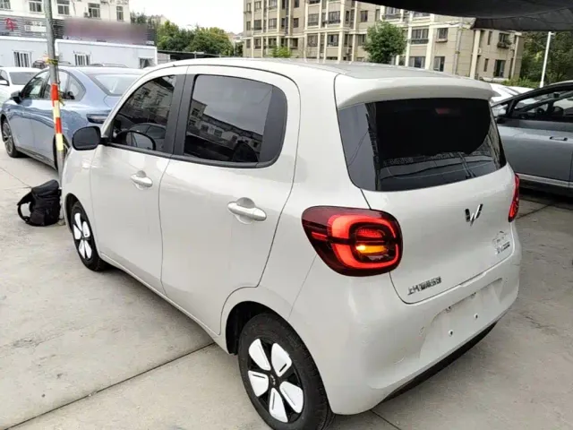 Wuling Hongguang Mini EV — Фото автомобиля 4