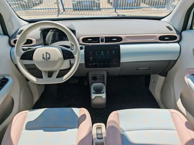 Leapmotor T03 — Фото автомобиля 6