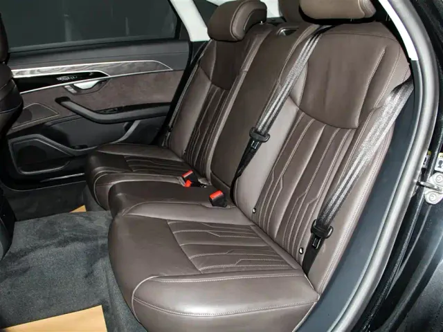 Audi A8 — Фото автомобиля 20