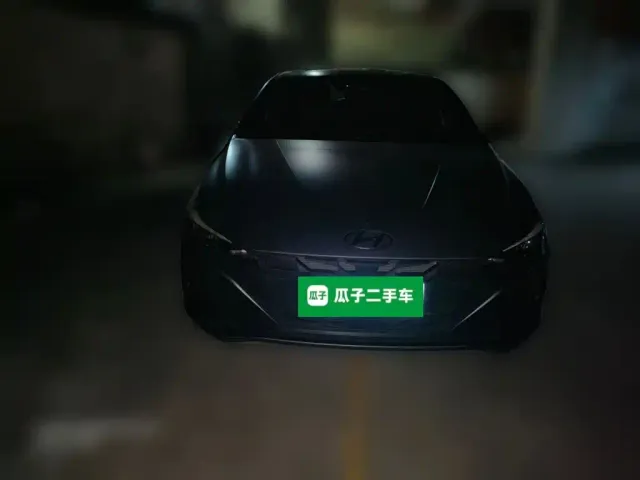 Hyundai Elantra — Фото автомобиля 2