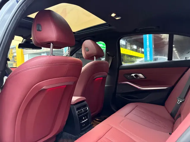 BMW 3 Series — Фото автомобиля 14