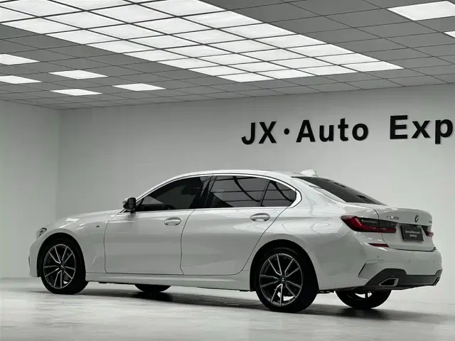 BMW 3 Series — Фото автомобиля 8