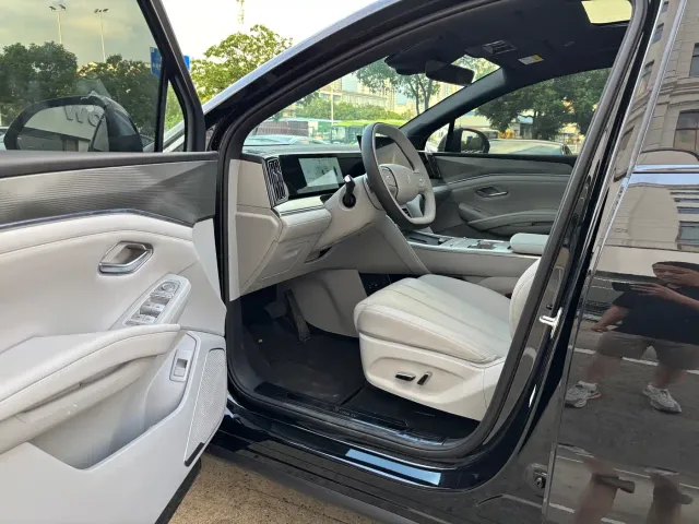 BYD Song Ultra — Фото автомобиля 11