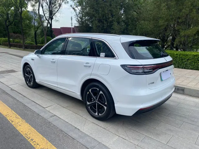 Shangjie SUV — Фото автомобиля 3