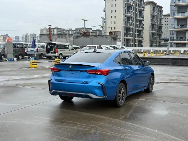 Buick Verano — Фото автомобиля 5