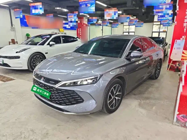 Фотография автомобиля — BYD Qin L