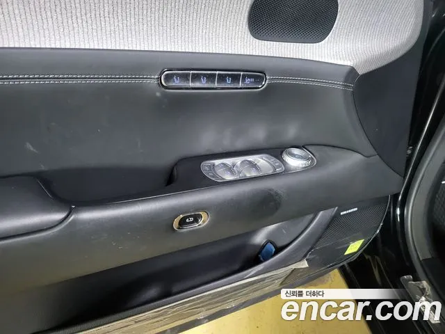 Genesis G90 Бензин 3.5 турбо AWD — Фото автомобиля 11