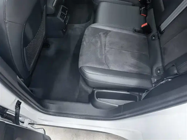 Audi Q3 — Фото автомобиля 9