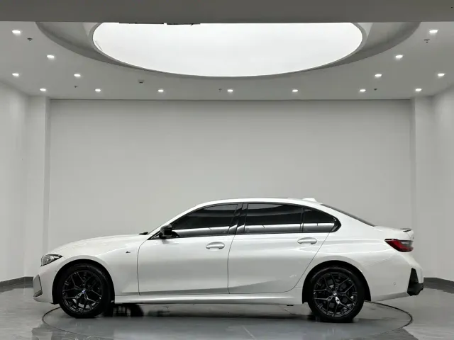 BMW 3 Series — Фото автомобиля 3