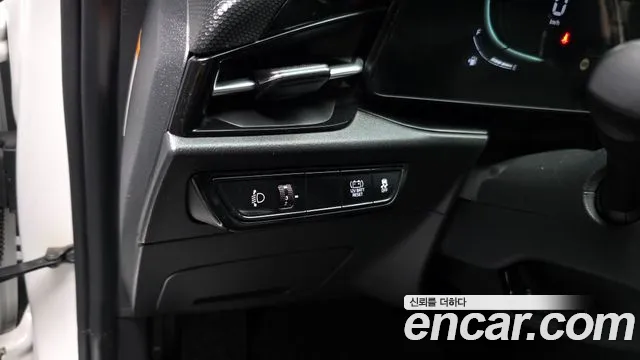 Kia Niro The All New — Фото автомобиля 27