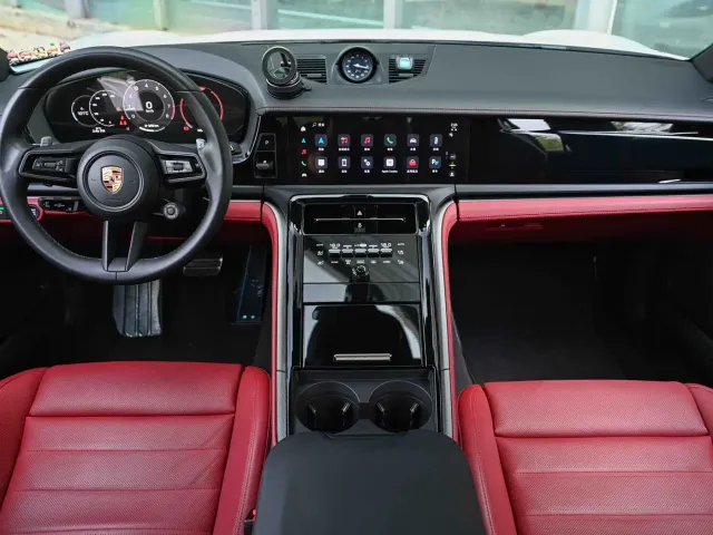 Porsche Panamera — Фото автомобиля 17