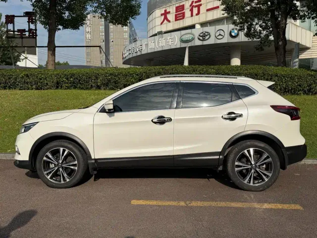Nissan Qashqai — Фото автомобиля 3