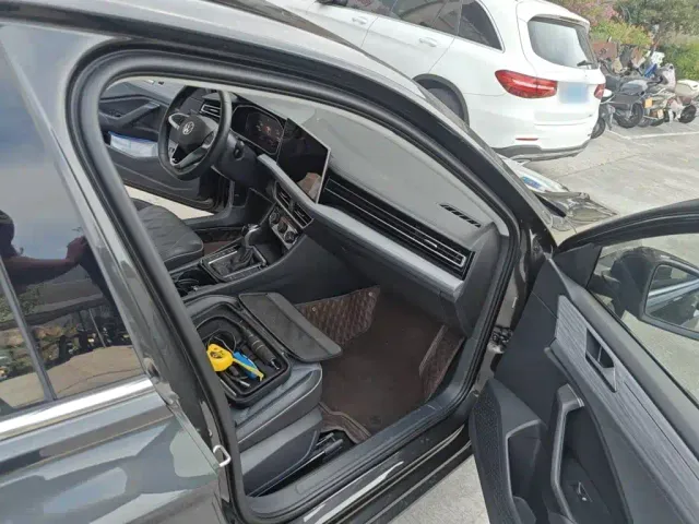 Volkswagen Sagitar — Фото автомобиля 19
