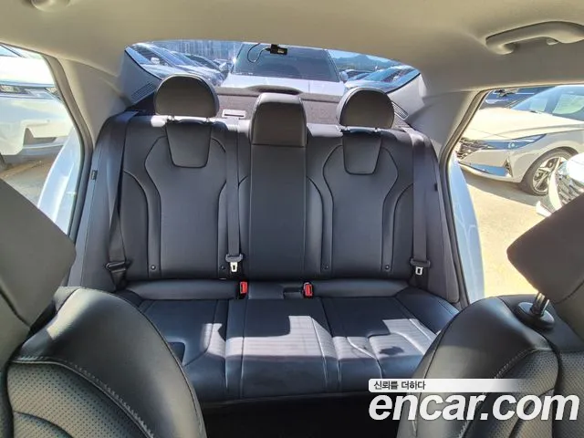 Hyundai AVANTE Новый Avante (CN7) 1.6 LPi (Для проката) — Фото автомобиля 9