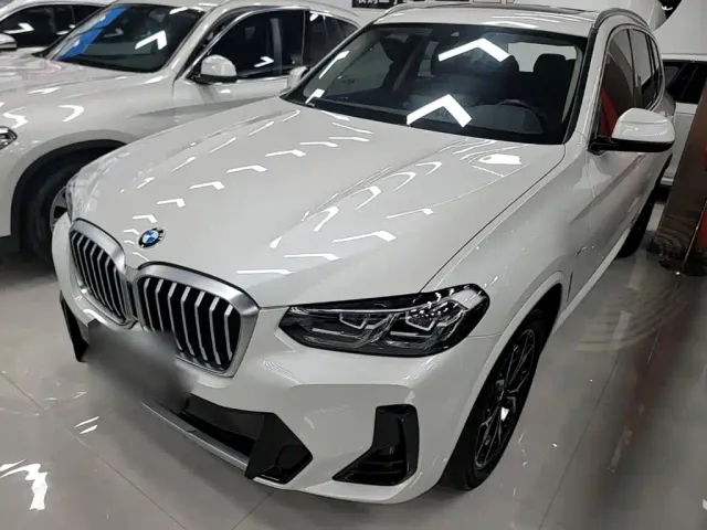 Фотография автомобиля — BMW X3