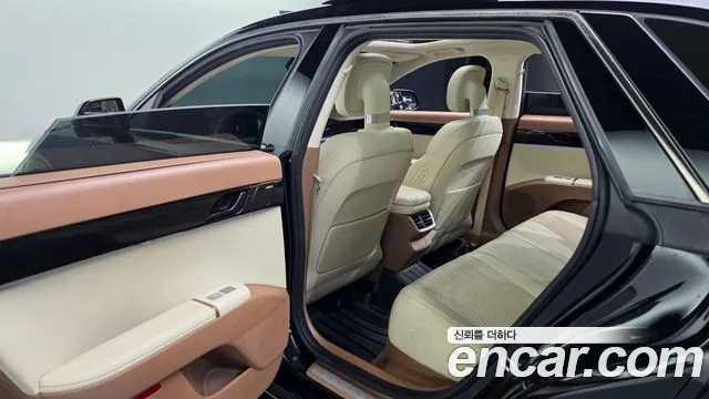 Hyundai Grandeur GN7 — Фото автомобиля 16