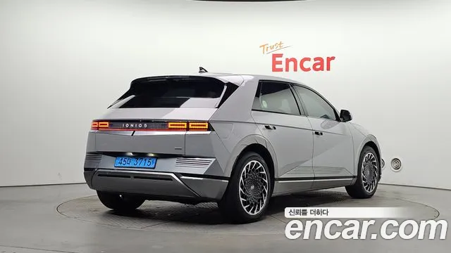 Hyundai Ioniq 5 — Фото автомобиля 2