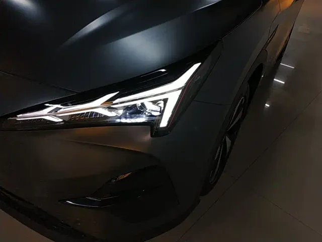 Arcfox Alpha T5 — Фото автомобиля 23