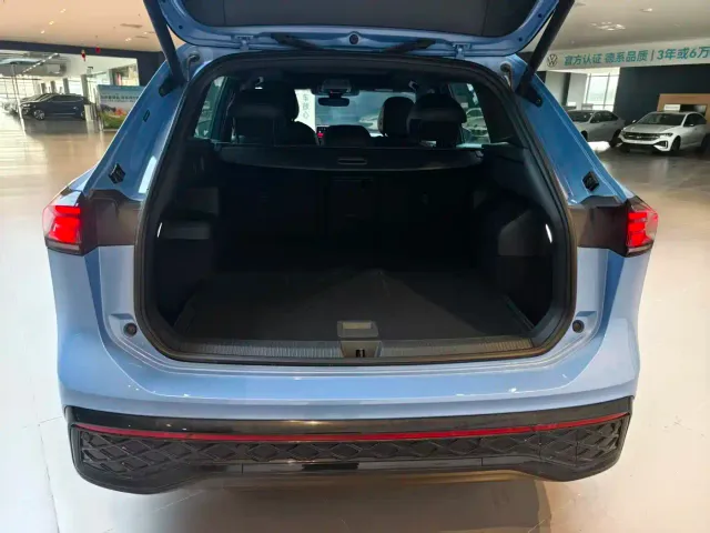 Volkswagen Tiguan L — Фото автомобиля 4