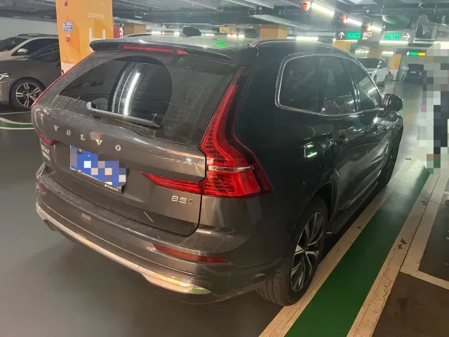 Volvo XC60 — Фото автомобиля 10