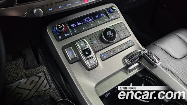 Hyundai Palisade Palisade Дизель 2.2 2WD — Фото автомобиля 9