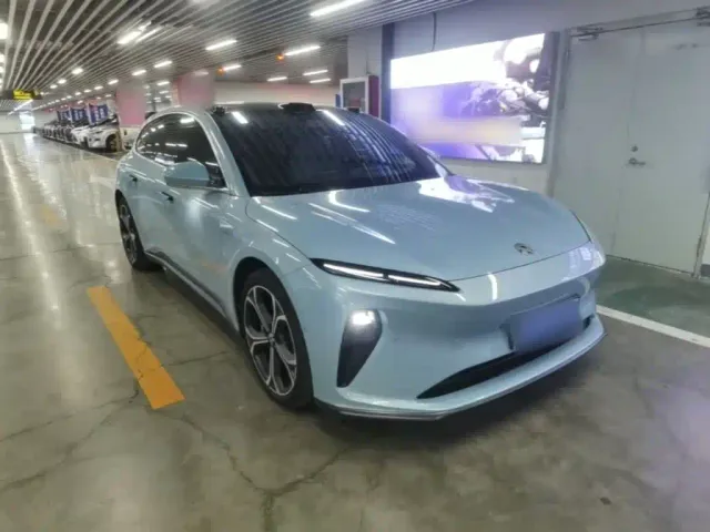 Nio ET5 — Фото автомобиля 3