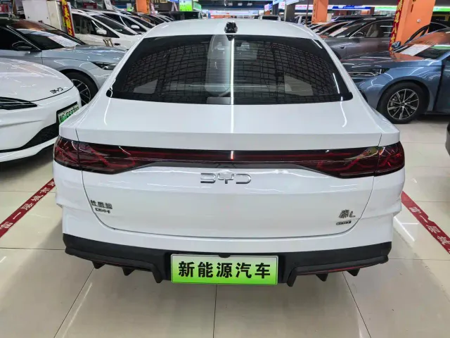BYD Qin L — Фото автомобиля 5